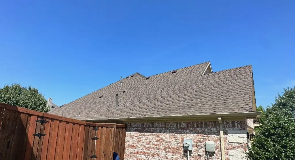 Completed roof replacement project in Porterville
